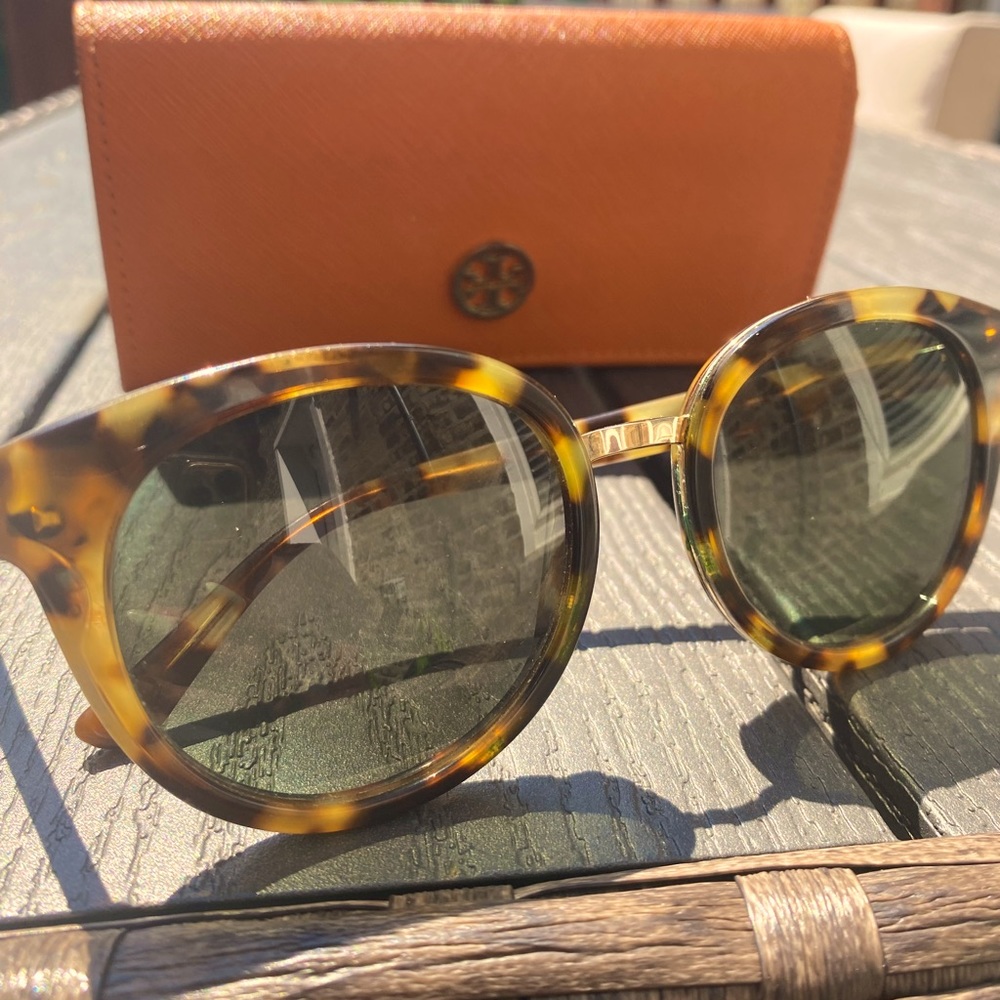 Tory Burch cat eye sunglasses